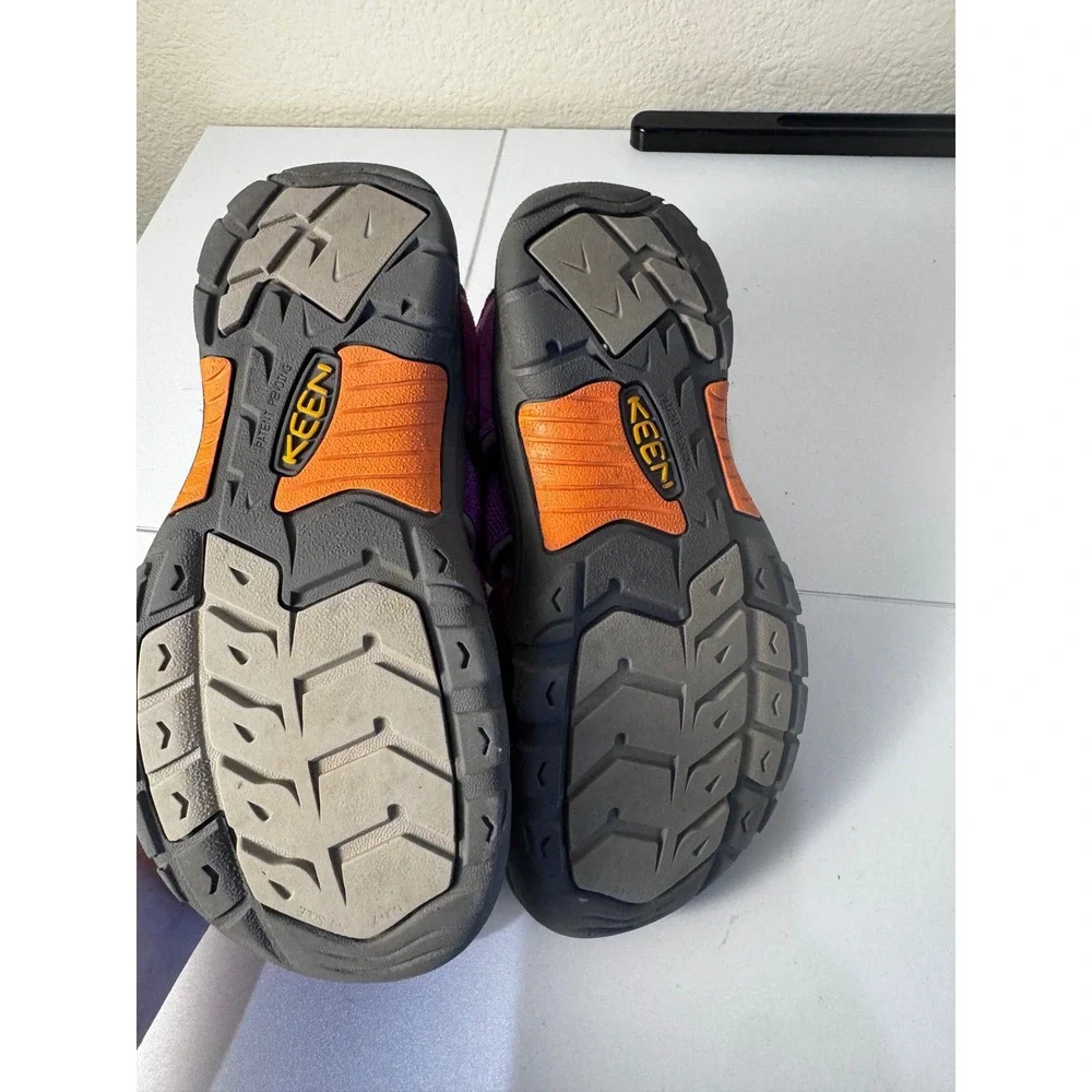 KEEN Newport H2 Sandals Kids Size 3 Purple Waterproof Hiking Gorpcore Minimalist